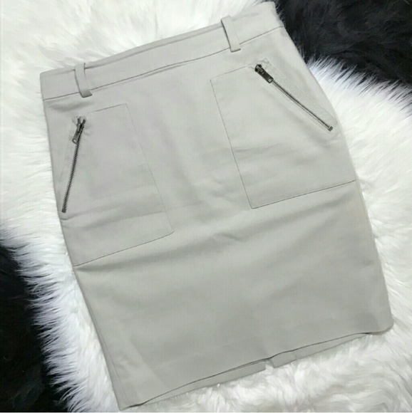 Ann Taylor Dresses & Skirts - ANN TAYLOR cream zipper pencil skirt